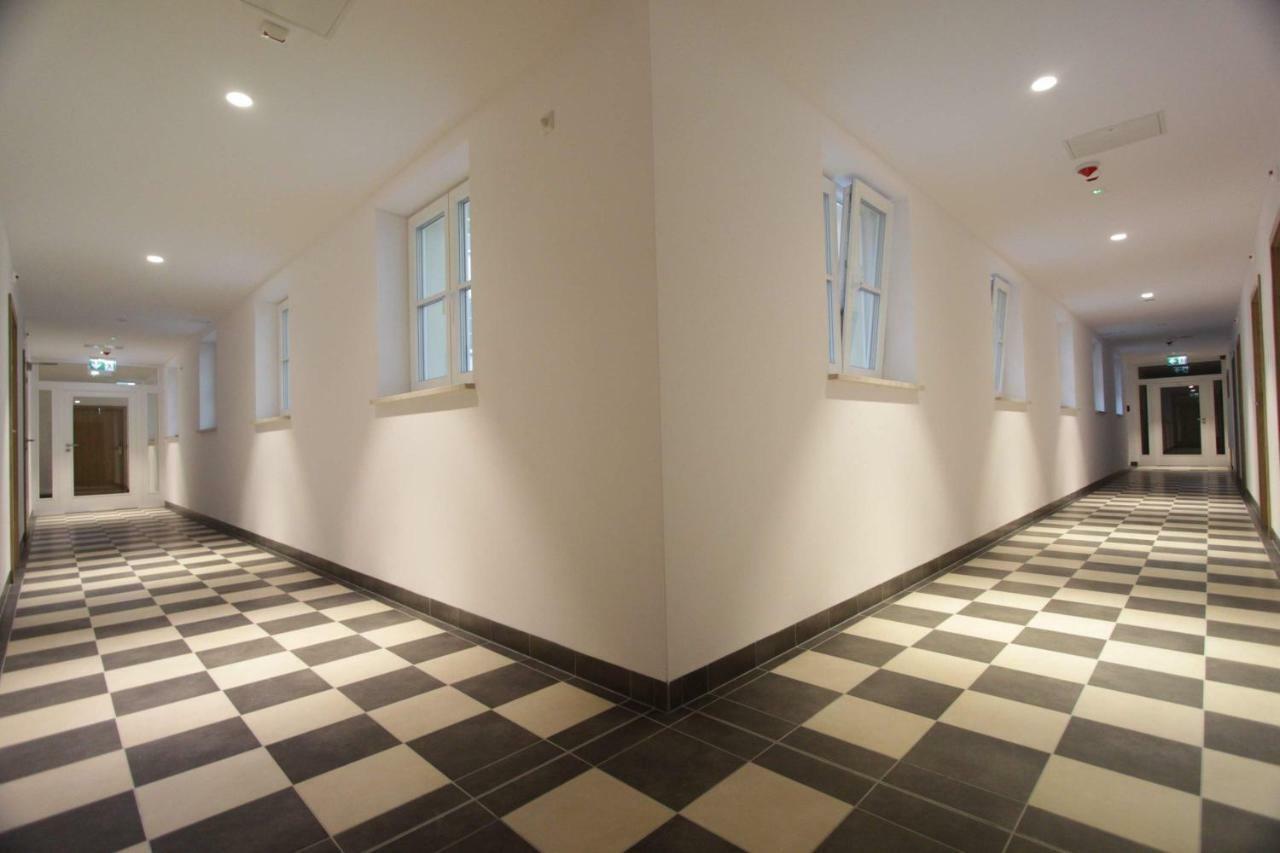 Dom Pomocy Studentom Hostel Warsaw Ngoại thất bức ảnh