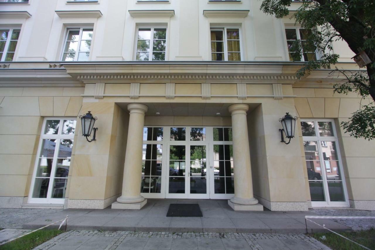 Dom Pomocy Studentom Hostel Warsaw Ngoại thất bức ảnh