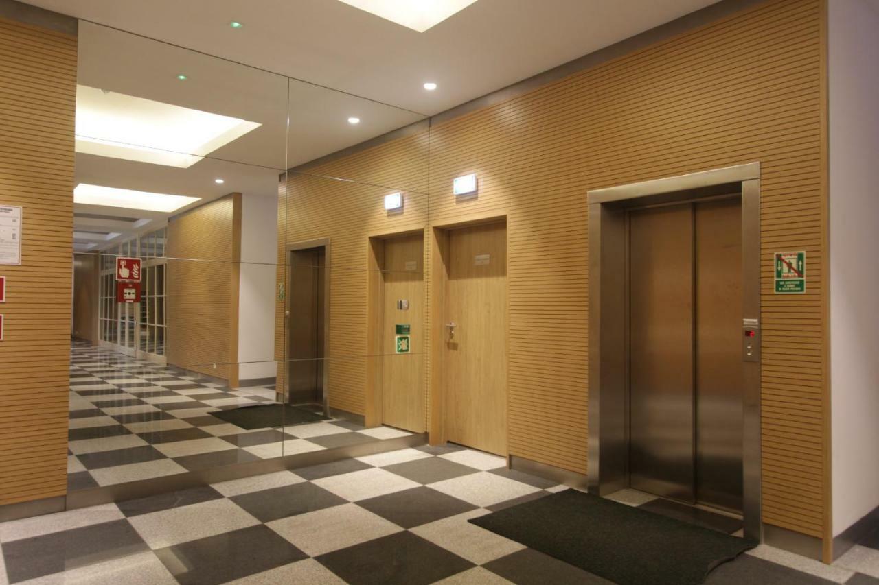 Dom Pomocy Studentom Hostel Warsaw Ngoại thất bức ảnh