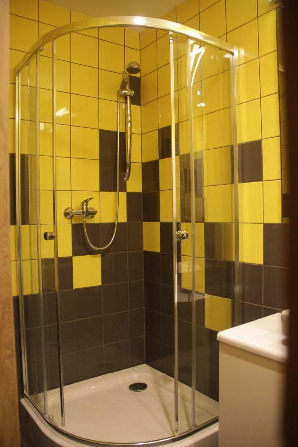 Dom Pomocy Studentom Hostel Warsaw Ngoại thất bức ảnh